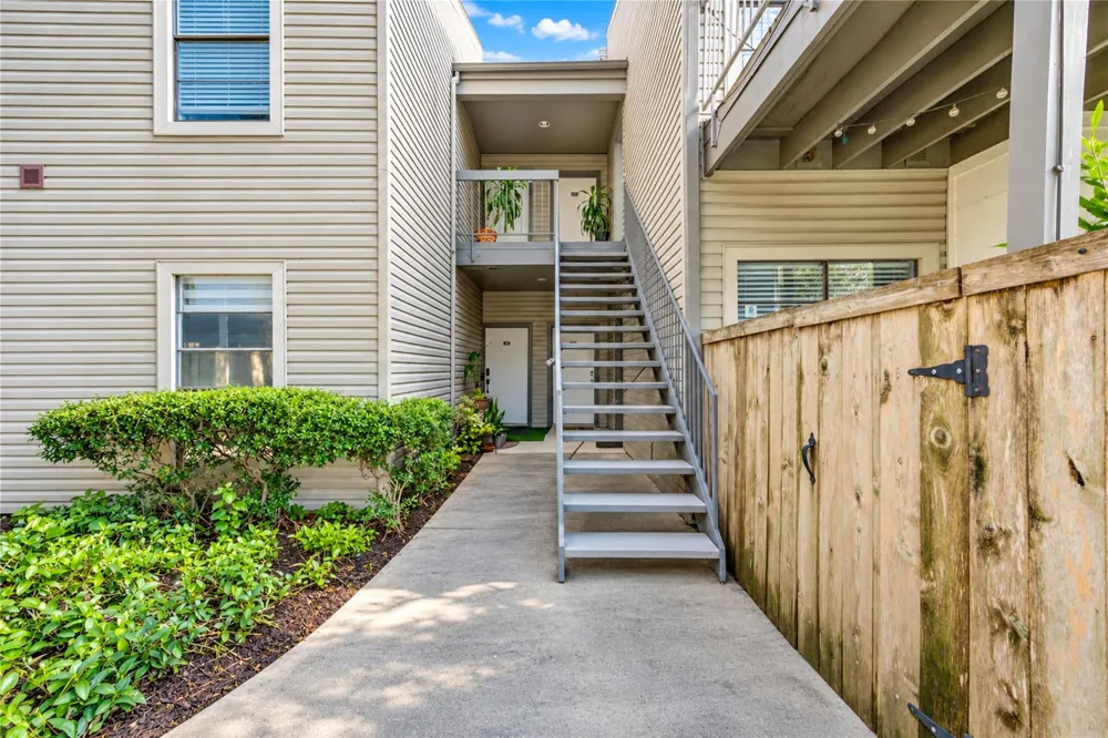 9707 Richmond Avenue #14 Houston, TX 77042