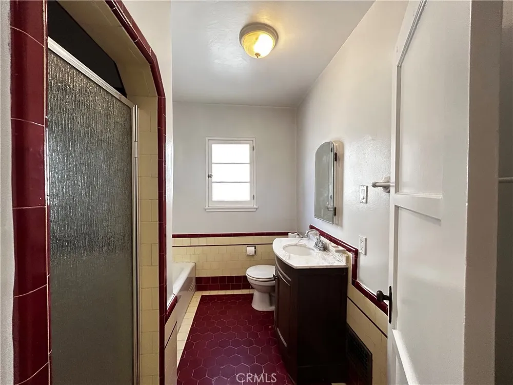 935 S Alandele Avenue Los Angeles, CA 90036