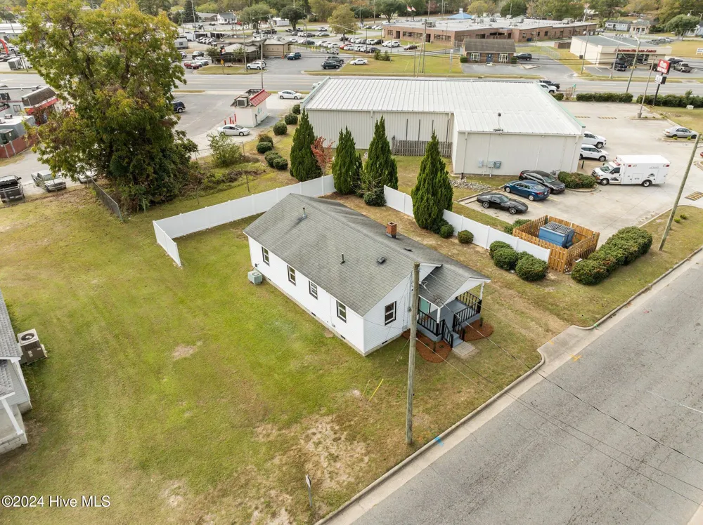 517 W 7th Street Washington, NC 27889