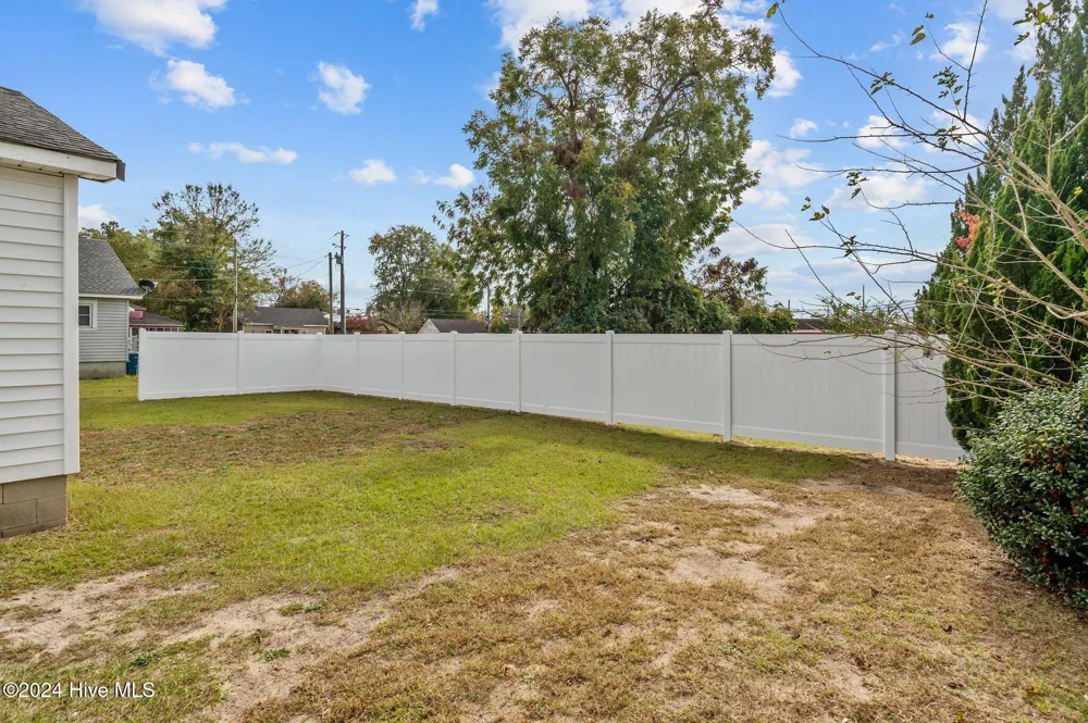 517 W 7th Street Washington, NC 27889