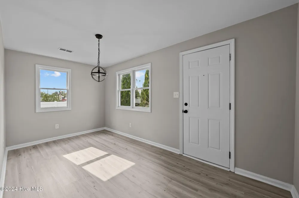 517 W 7th Street Washington, NC 27889