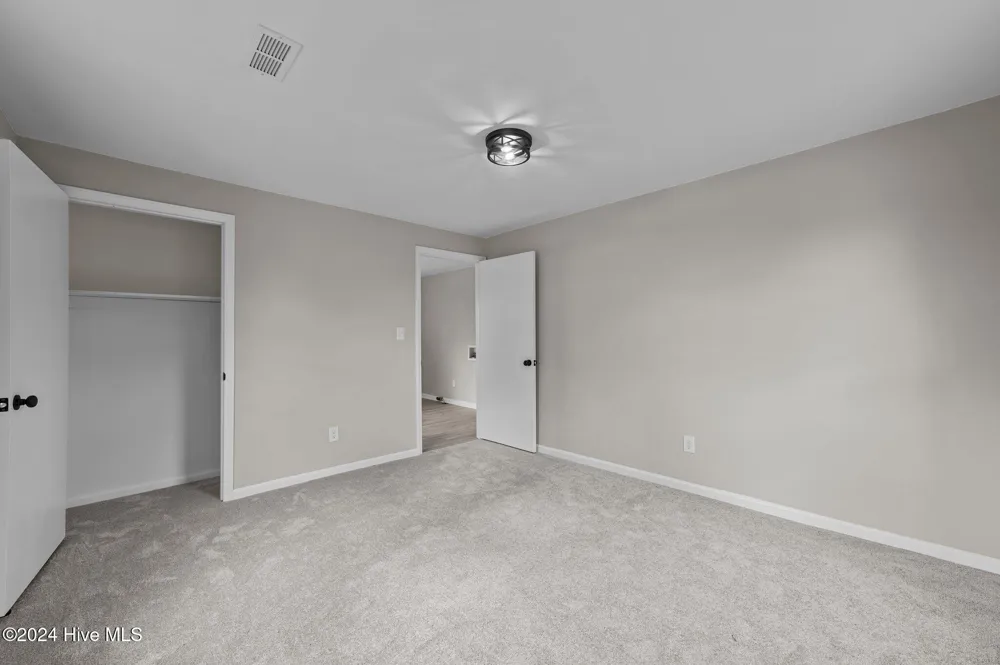 517 W 7th Street Washington, NC 27889