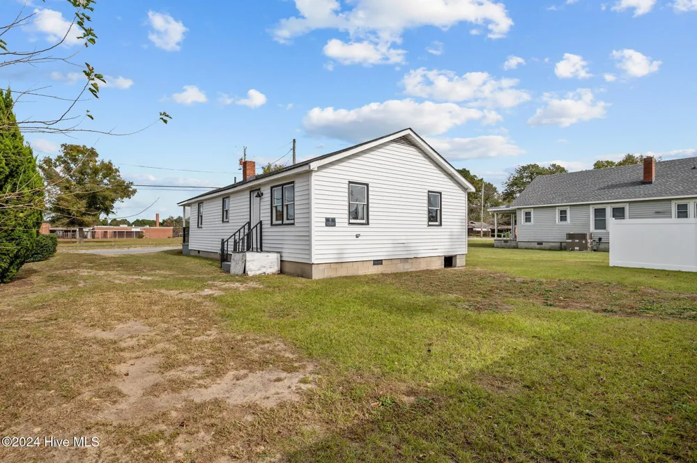 517 W 7th Street Washington, NC 27889