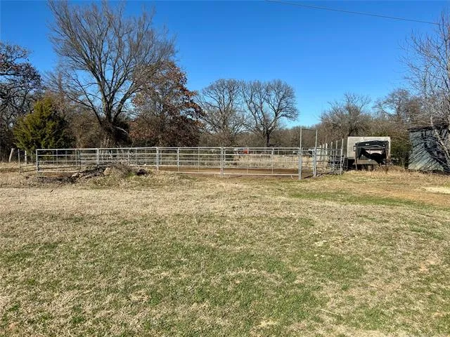 21170 S 270 ROAD Morris, OK 74445