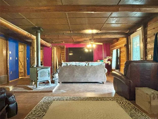 21170 S 270 ROAD Morris, OK 74445