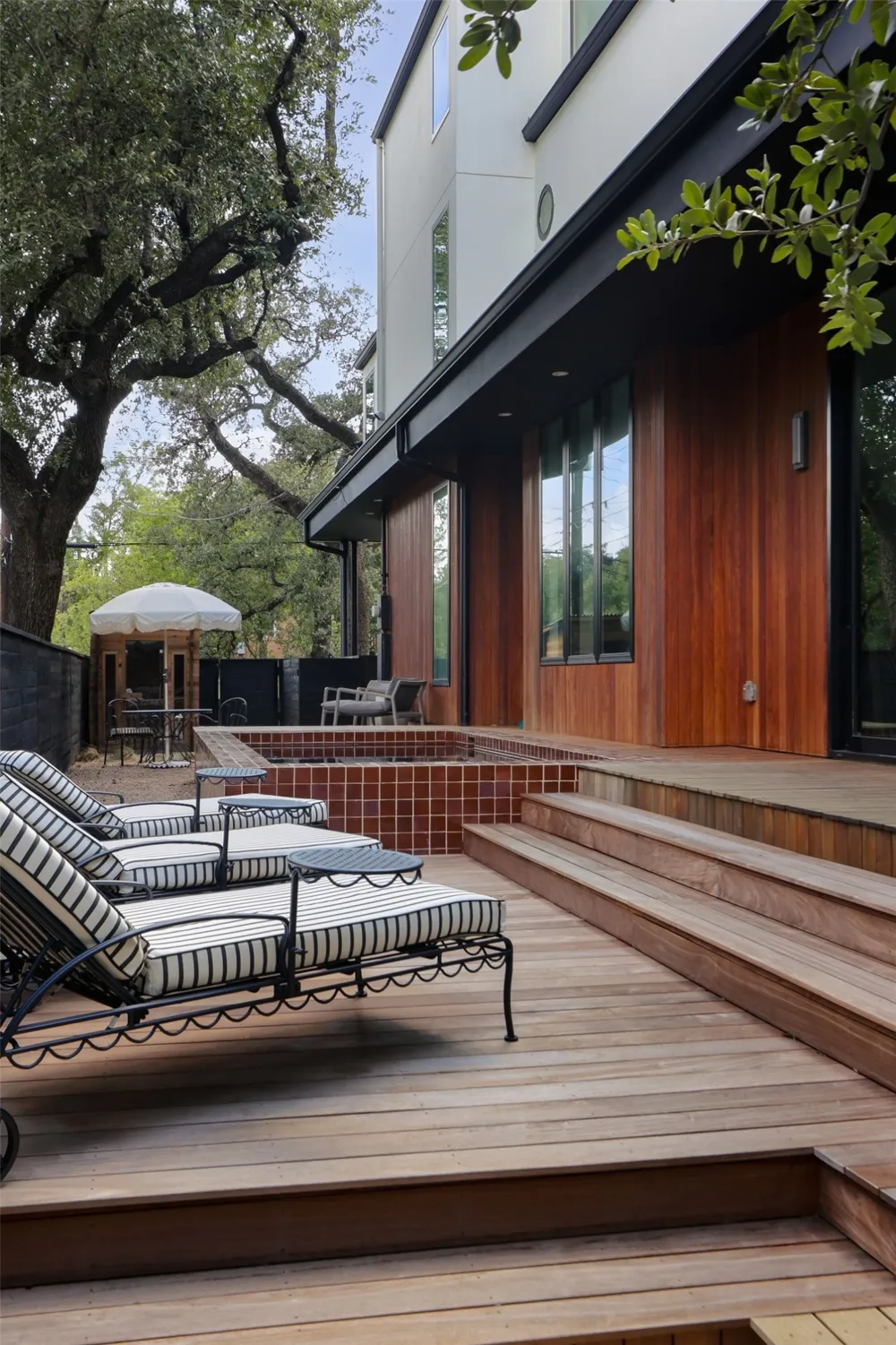 800 W James Street Austin, TX 78704