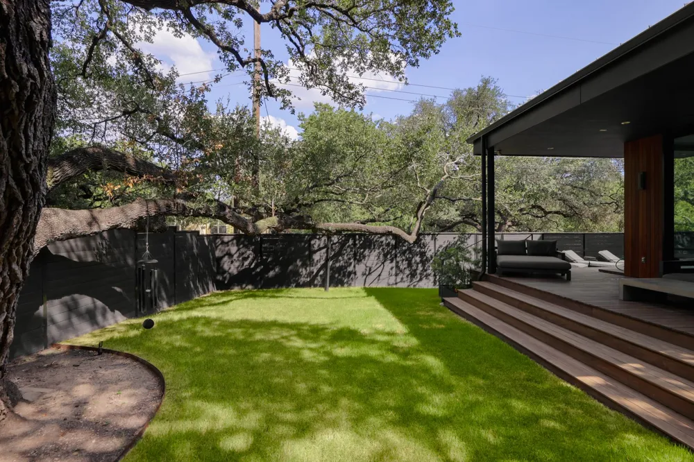 800 W James Street Austin, TX 78704