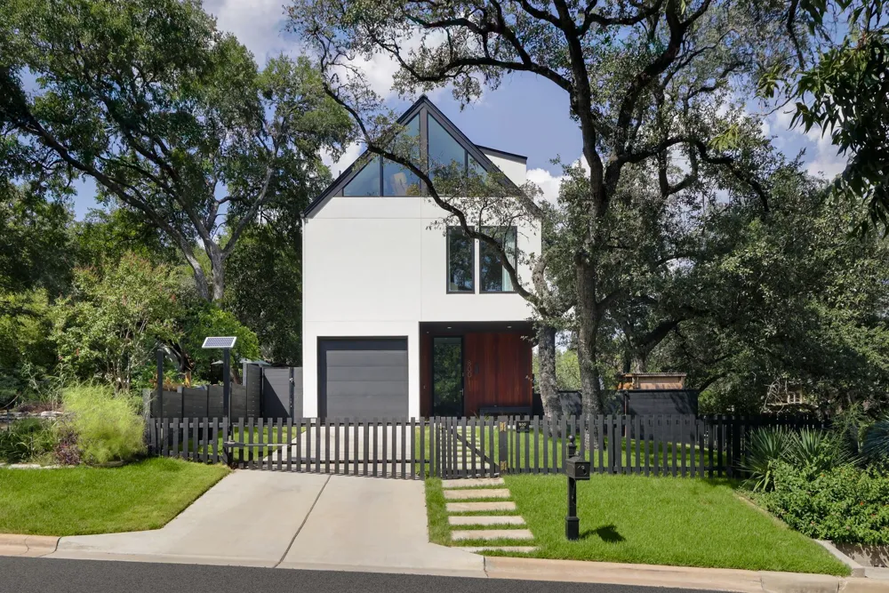 800 W James Street Austin, TX 78704