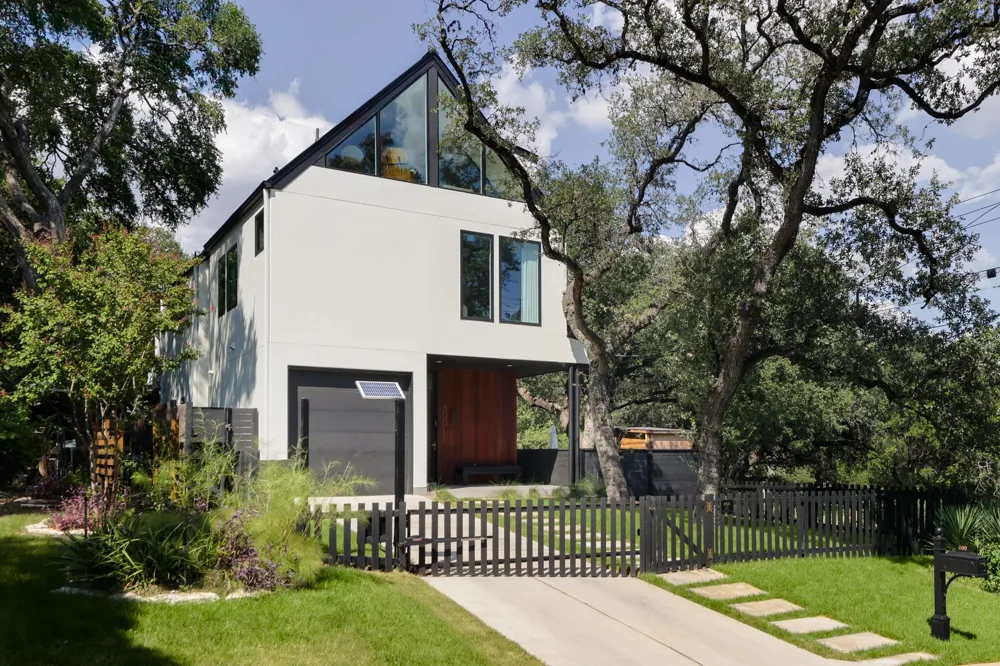800 W James Street Austin, TX 78704