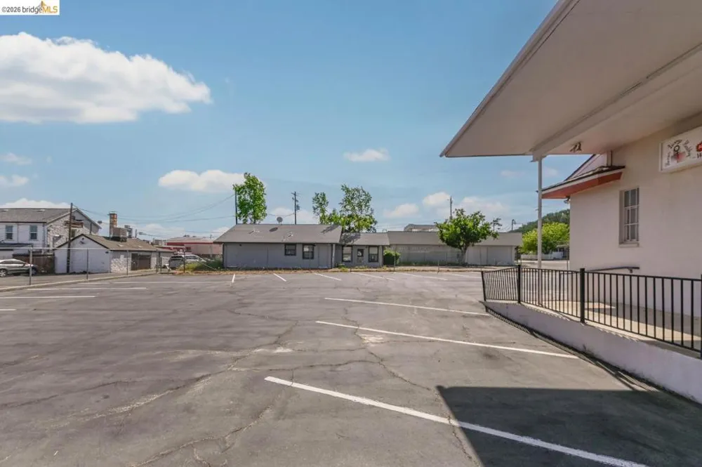 52 Laurel St Valley Springs, CA 95252
