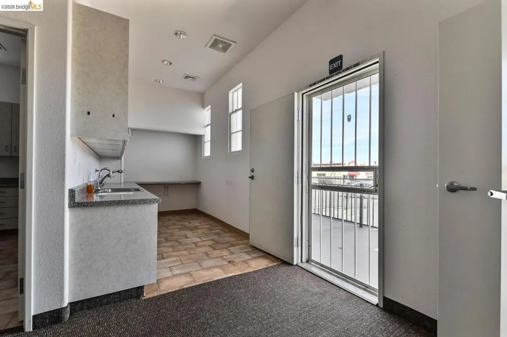 52 Laurel St Valley Springs, CA 95252