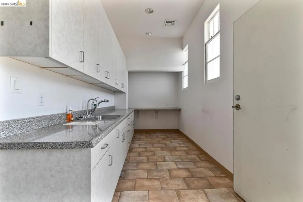 52 Laurel St Valley Springs, CA 95252