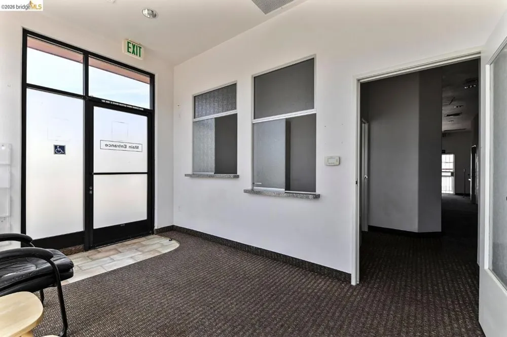 52 Laurel St Valley Springs, CA 95252