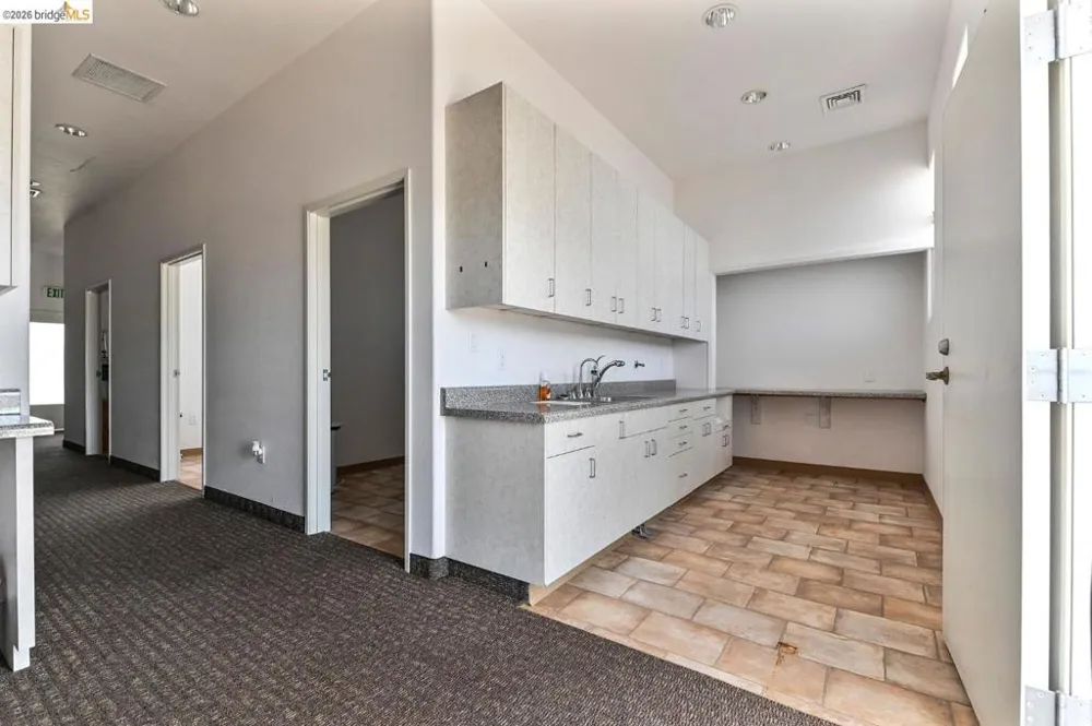 52 Laurel St Valley Springs, CA 95252