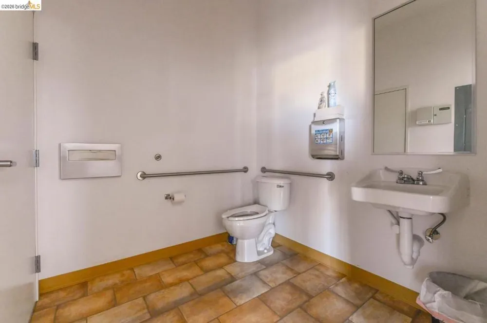 52 Laurel St Valley Springs, CA 95252