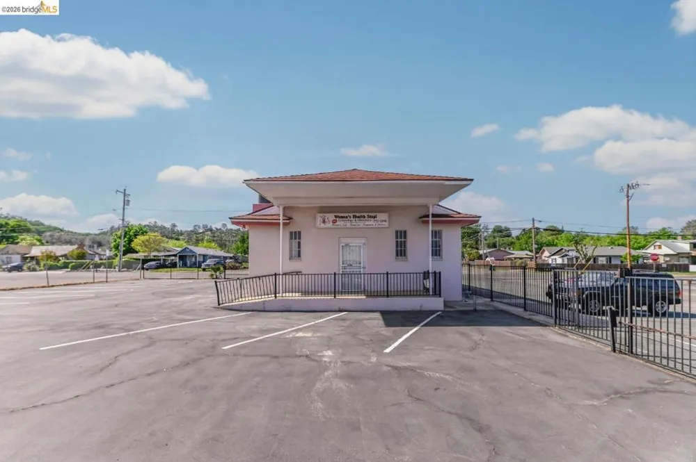 52 Laurel St Valley Springs, CA 95252