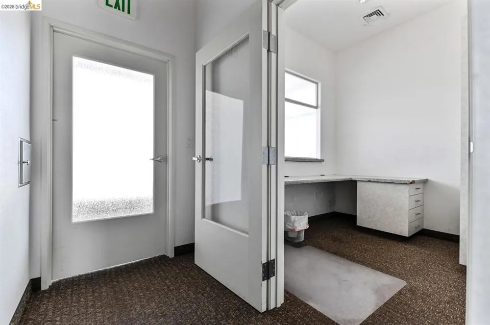 52 Laurel St Valley Springs, CA 95252