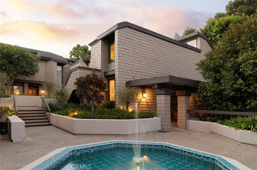 2 Canyon Island Newport Beach, CA 92660