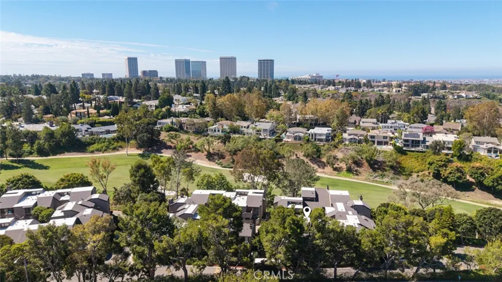 2 Canyon Island Newport Beach, CA 92660