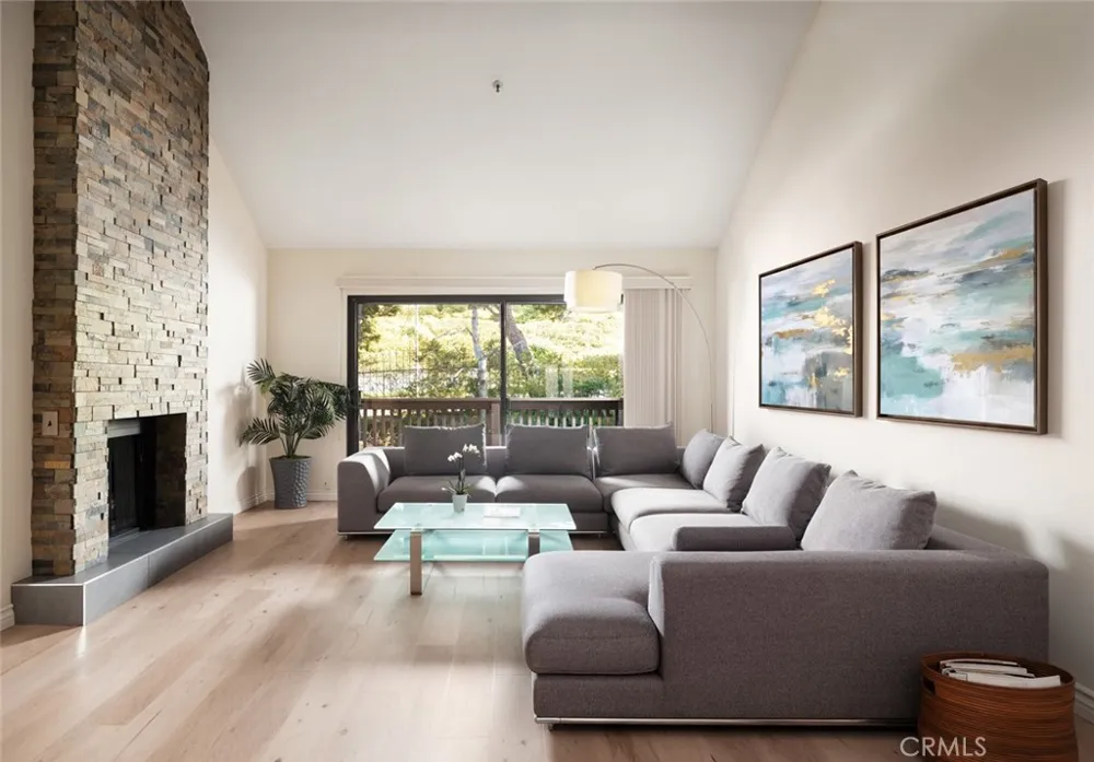 2 Canyon Island Newport Beach, CA 92660