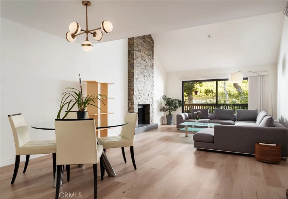 2 Canyon Island Newport Beach, CA 92660