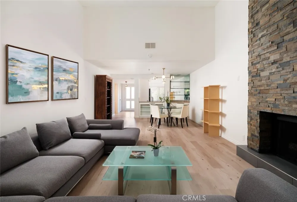 2 Canyon Island Newport Beach, CA 92660