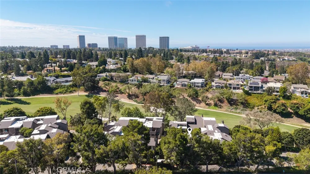 2 Canyon Island Newport Beach, CA 92660