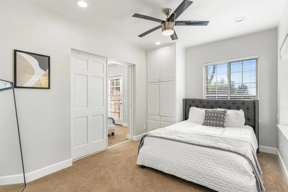 1696 Gil Way Vista, CA 92084