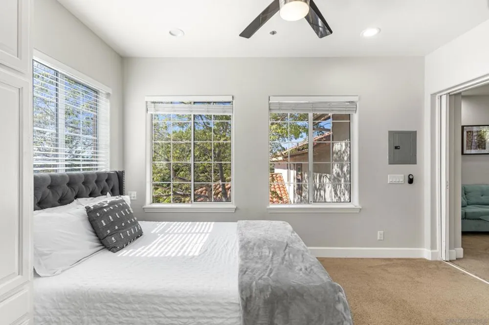 1696 Gil Way Vista, CA 92084