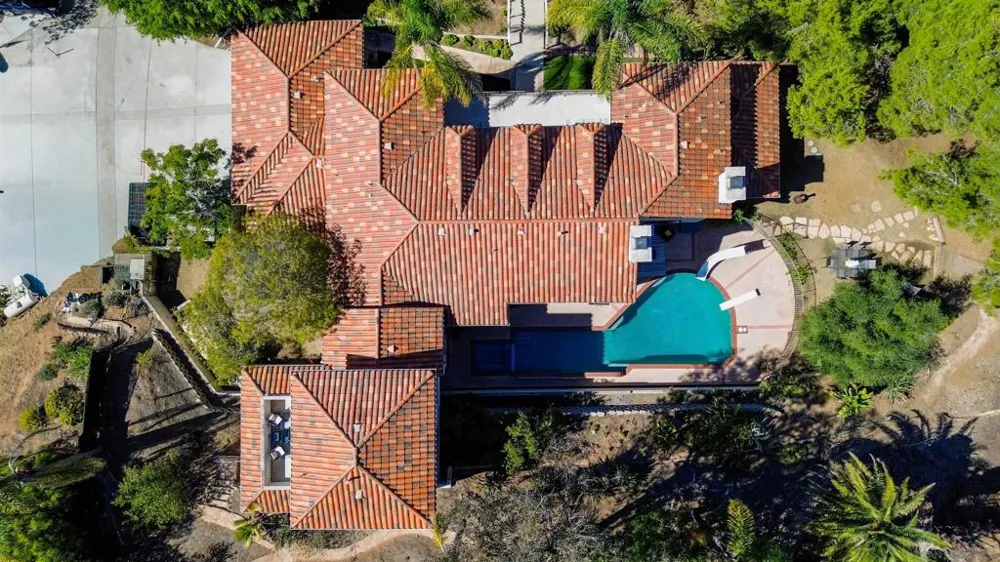 1696 Gil Way Vista, CA 92084