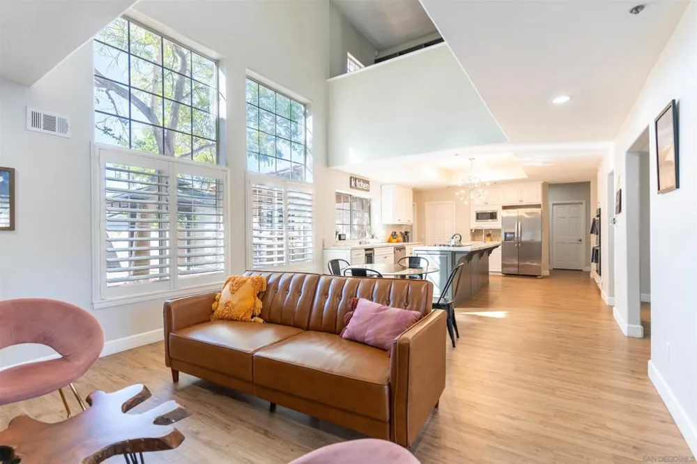 1696 Gil Way Vista, CA 92084