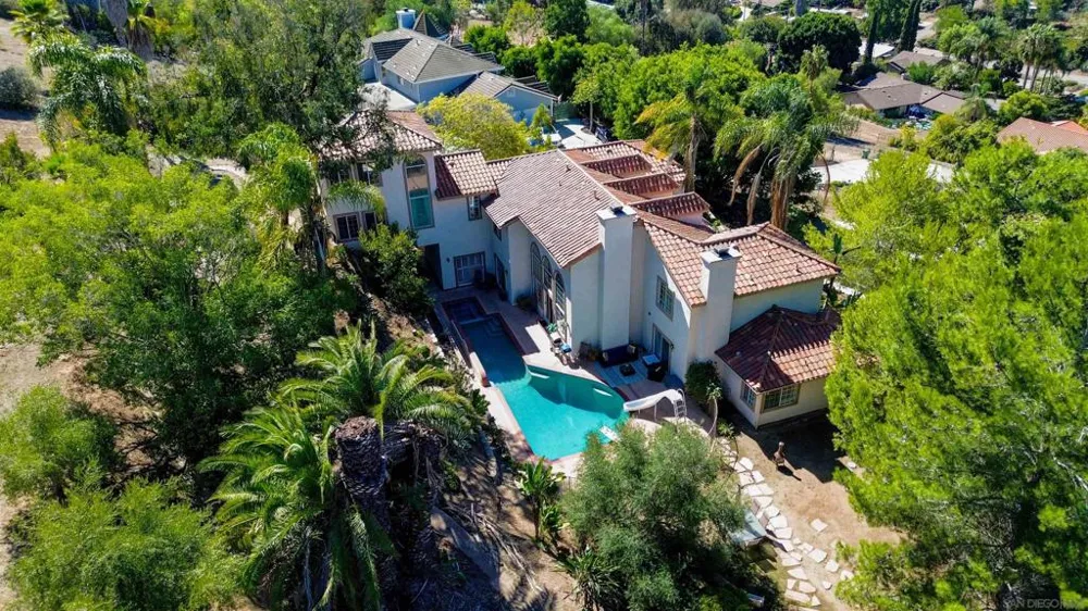 1696 Gil Way Vista, CA 92084