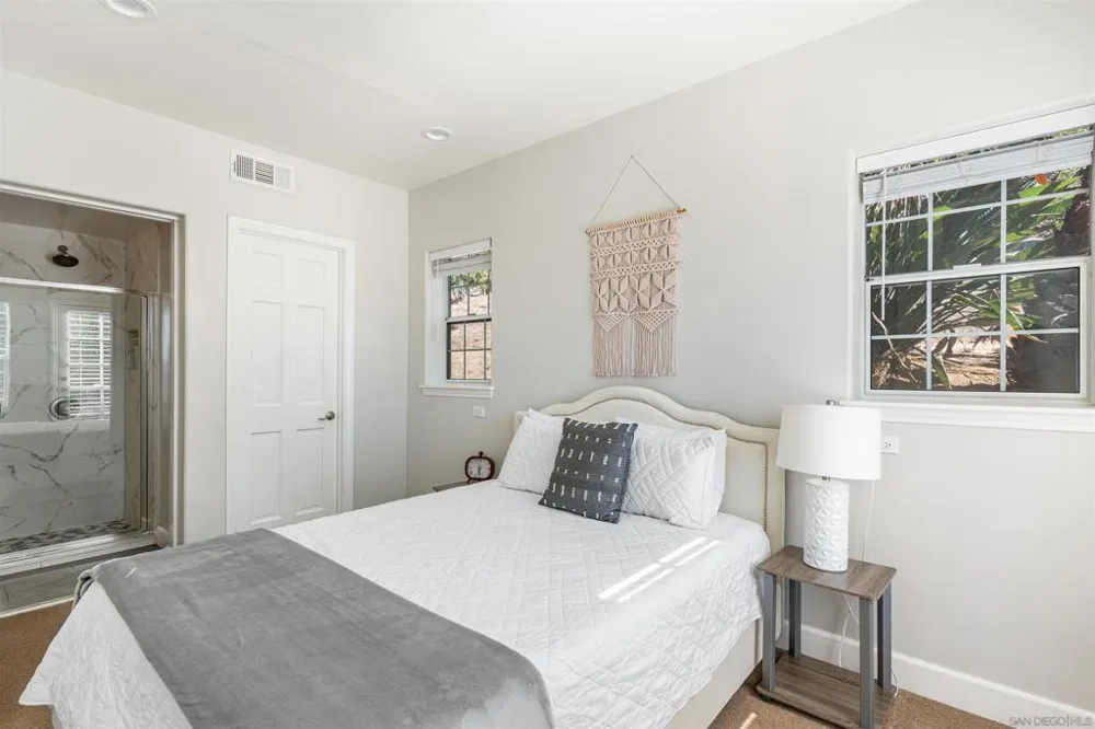 1696 Gil Way Vista, CA 92084