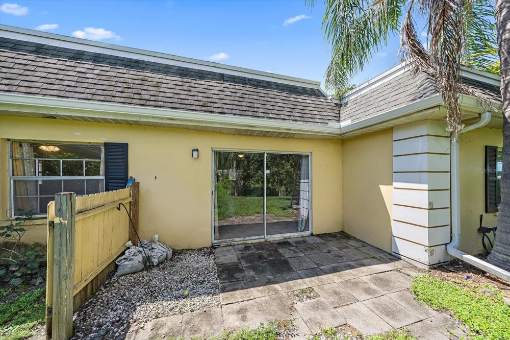 2423 ASPINWALL STREET #2423 Sarasota, FL 34237