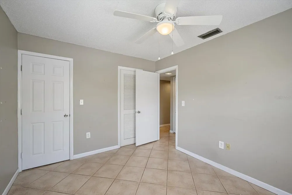 2423 ASPINWALL STREET #2423 Sarasota, FL 34237
