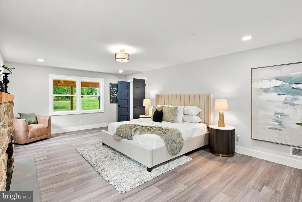 11 STOOPVILLE ROAD Newtown, PA 18940