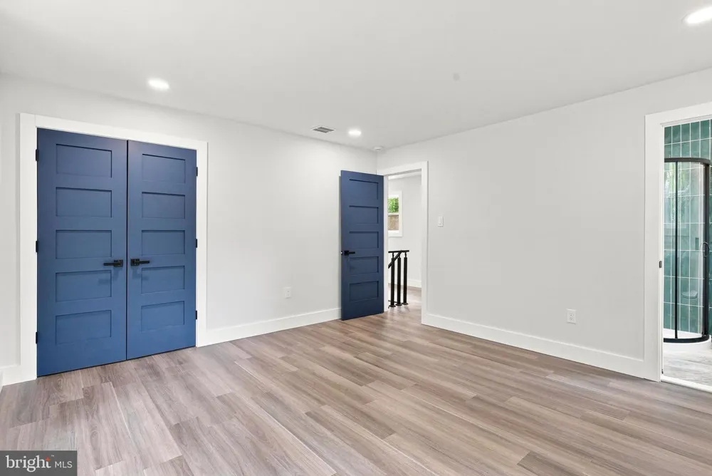 11 STOOPVILLE ROAD Newtown, PA 18940