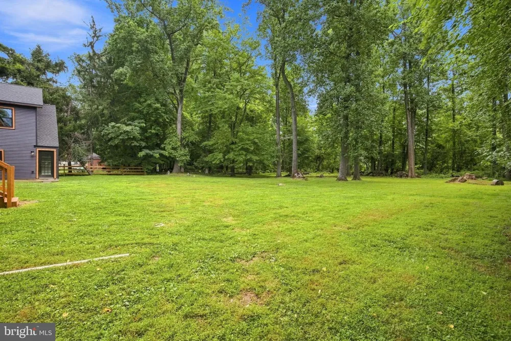 11 STOOPVILLE ROAD Newtown, PA 18940