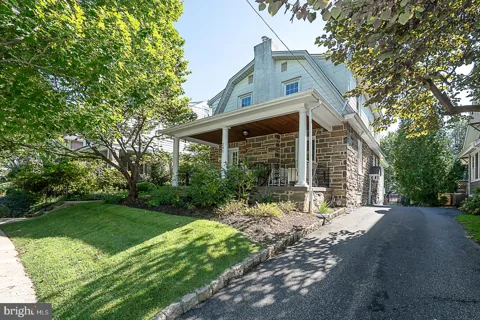 205 EDGMONT