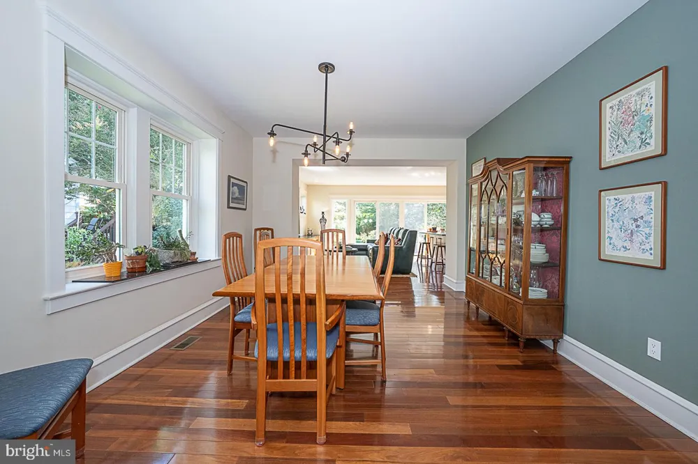 205 EDGMONT Media, PA 19063