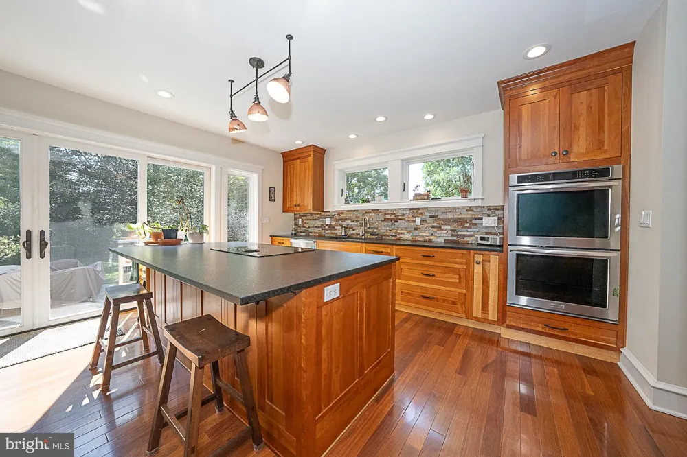 205 EDGMONT Media, PA 19063