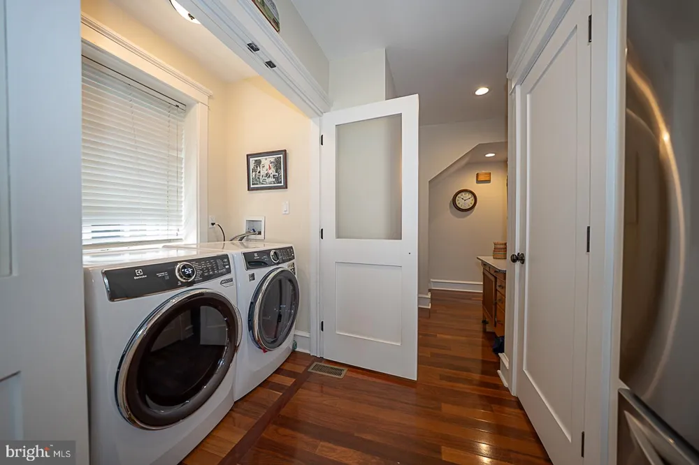 205 EDGMONT Media, PA 19063