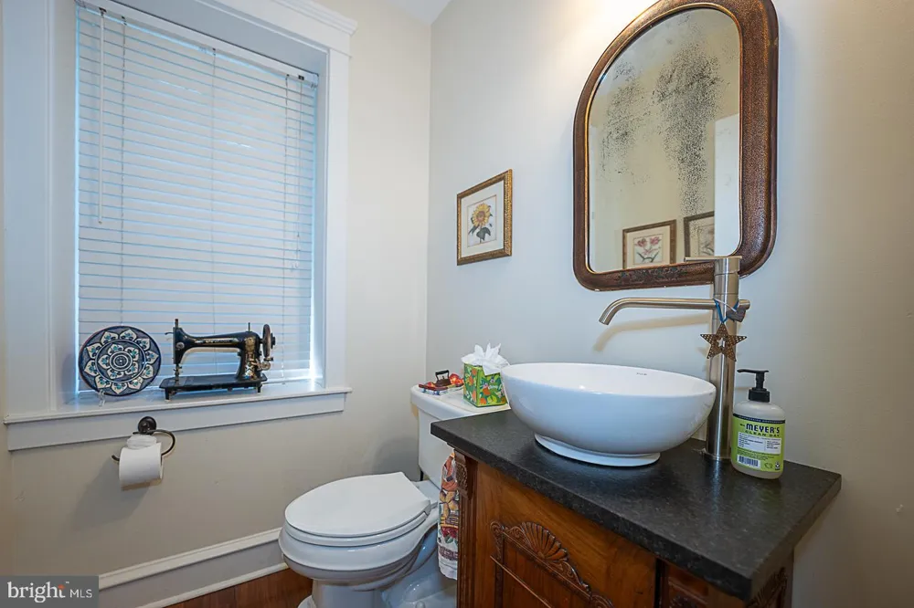 205 EDGMONT Media, PA 19063