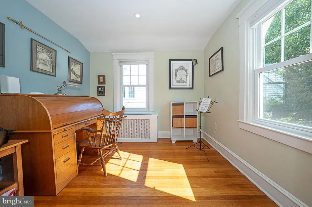 205 EDGMONT Media, PA 19063