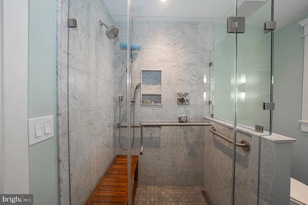 205 EDGMONT Media, PA 19063