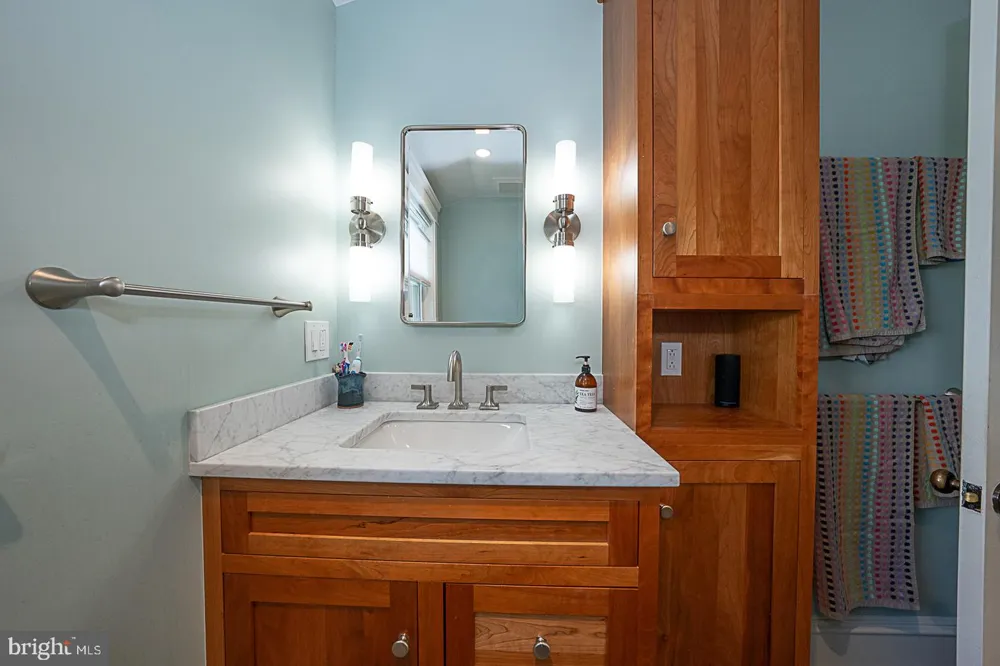 205 EDGMONT Media, PA 19063