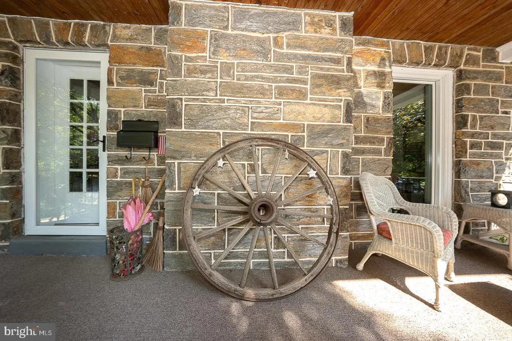 205 EDGMONT Media, PA 19063