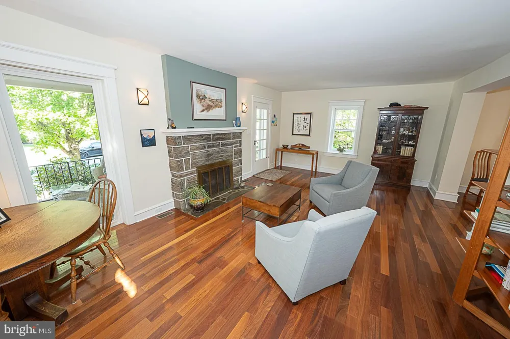 205 EDGMONT Media, PA 19063