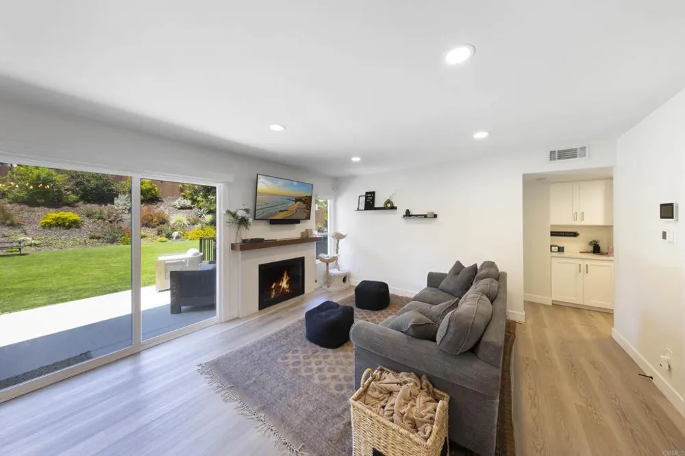 3577 Winslow Rd Oceanside, CA 92056