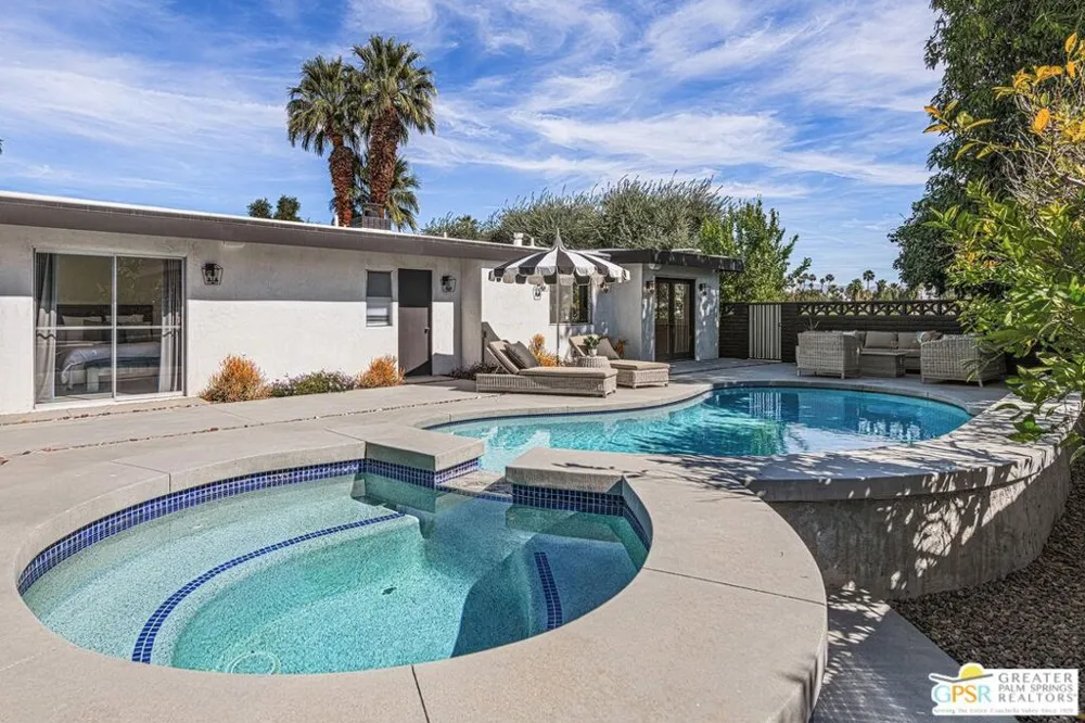 5155 E Bobolink Lane Palm Springs, CA 92264